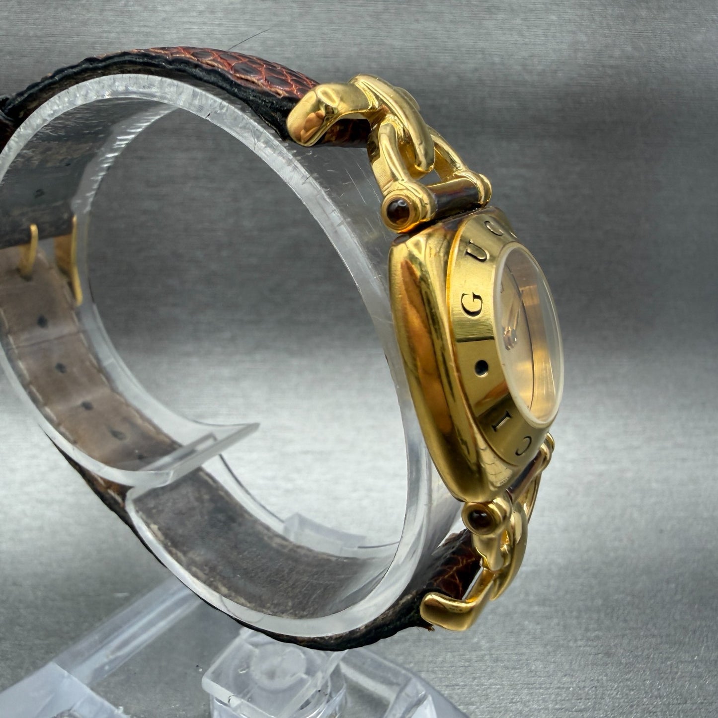Gucci 6300L Watch Women 22mm Gold Dial Gold Plated Square New battery VTG3