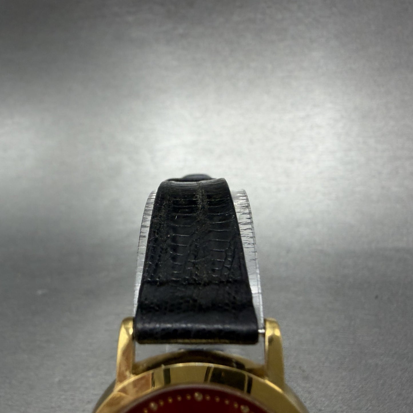 Seiko Watch Women 26mm Red Dial Gold Tone Round 1N00-0A29 New Battery Leather4