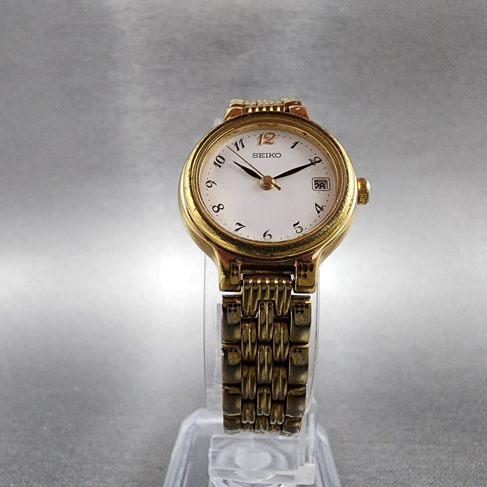 Seiko Watch Women 23mm White Dial Gold Tone Date Round 7N820228 New Battery B125