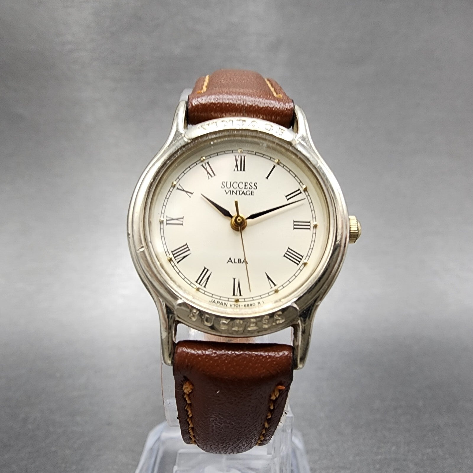 ALBA Success Vintage Watch Women 23mm Cream Dial Silver Tone Round New Battery5
