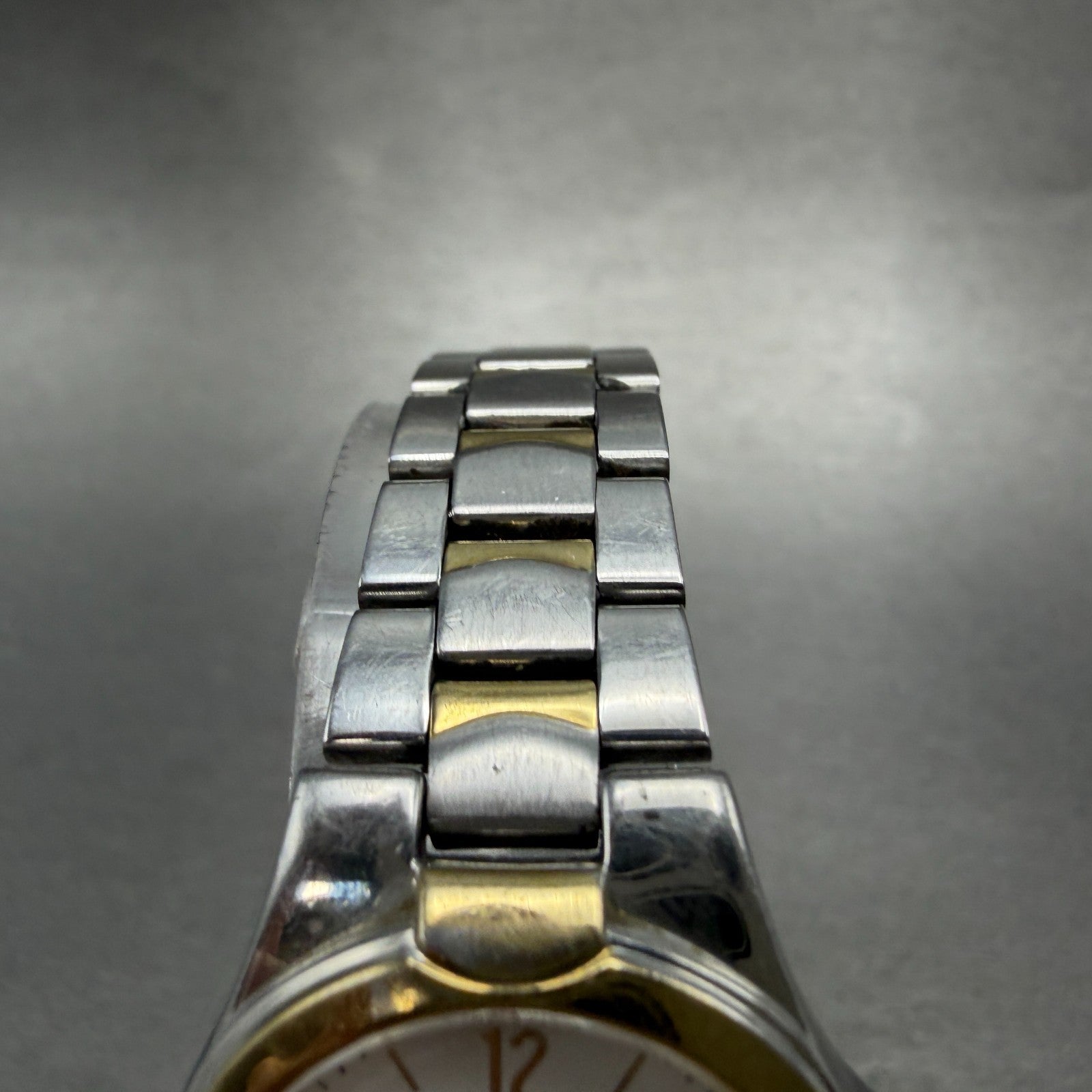 Citizen Watch Women 25mm White Dial Two Tone Date Round 1012-S056021 New Batt4