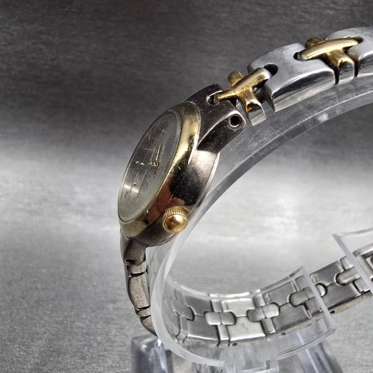Citizen Watch Women 21mm Silver Dial Two Tone Round 5930-S99116 New Battery VTG2