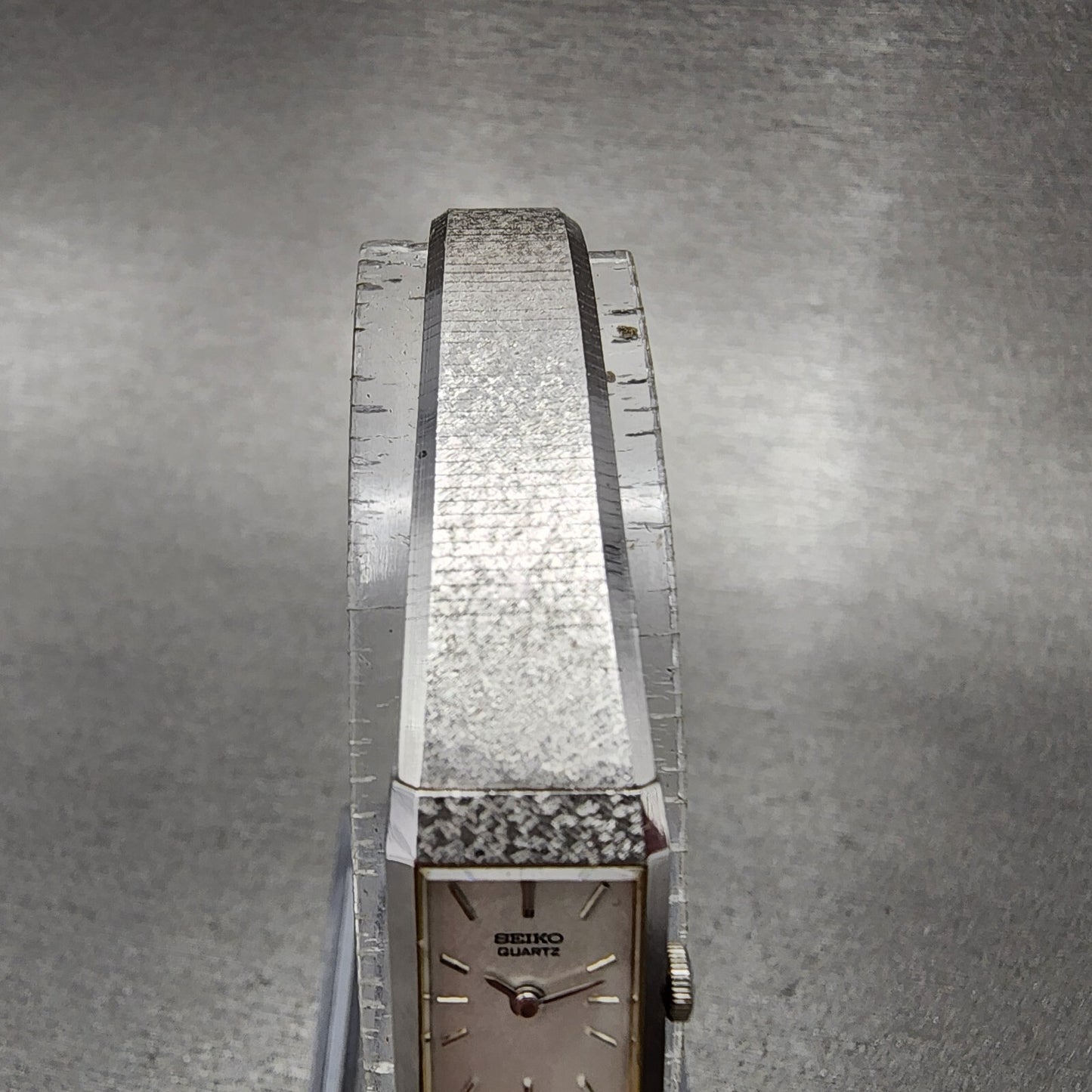 Seiko Tank Watch Women 12mm Silver Dial Silver Tone 2e205029 New Battery4