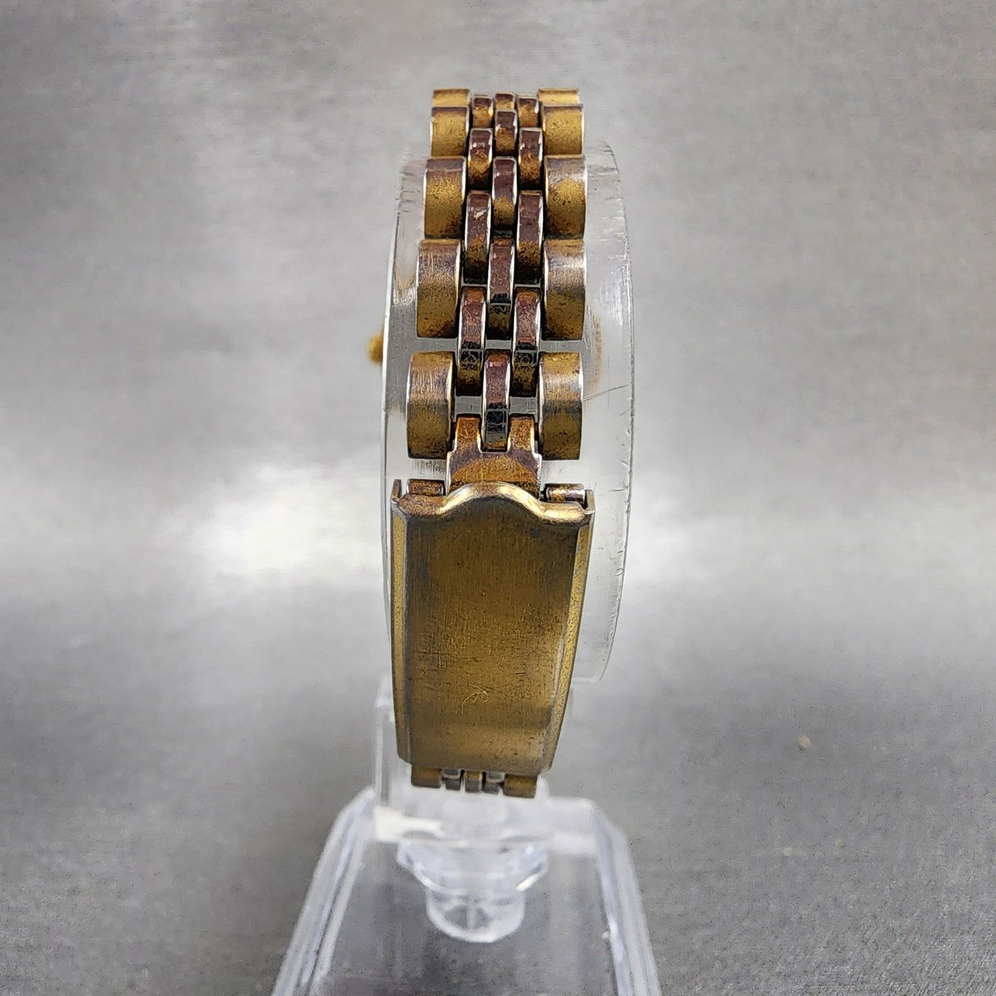 Seiko Watch Women 26mm White Dial Gold Tone Round V7006091 New Battery7