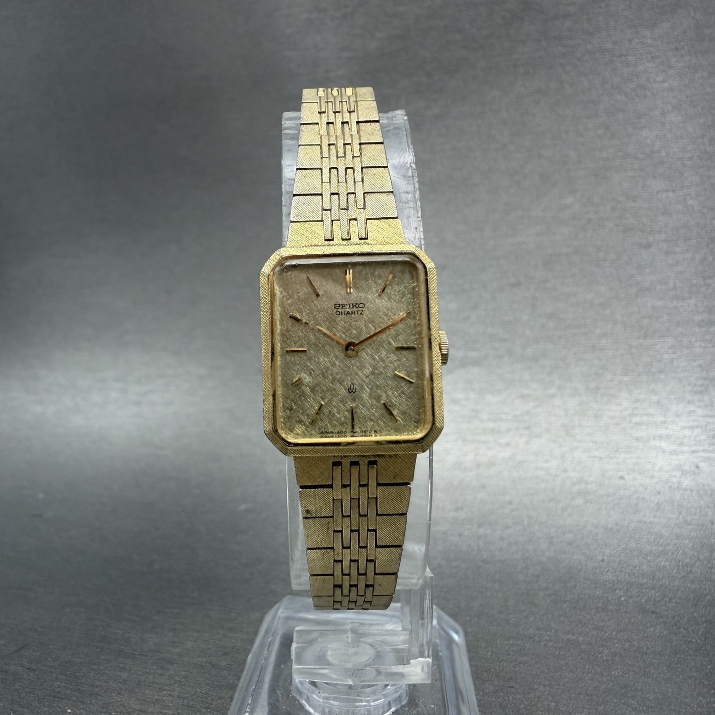 Seiko Tank Watch Women 17mm Champagne Dial Gold Tone 14005540 New Battery5