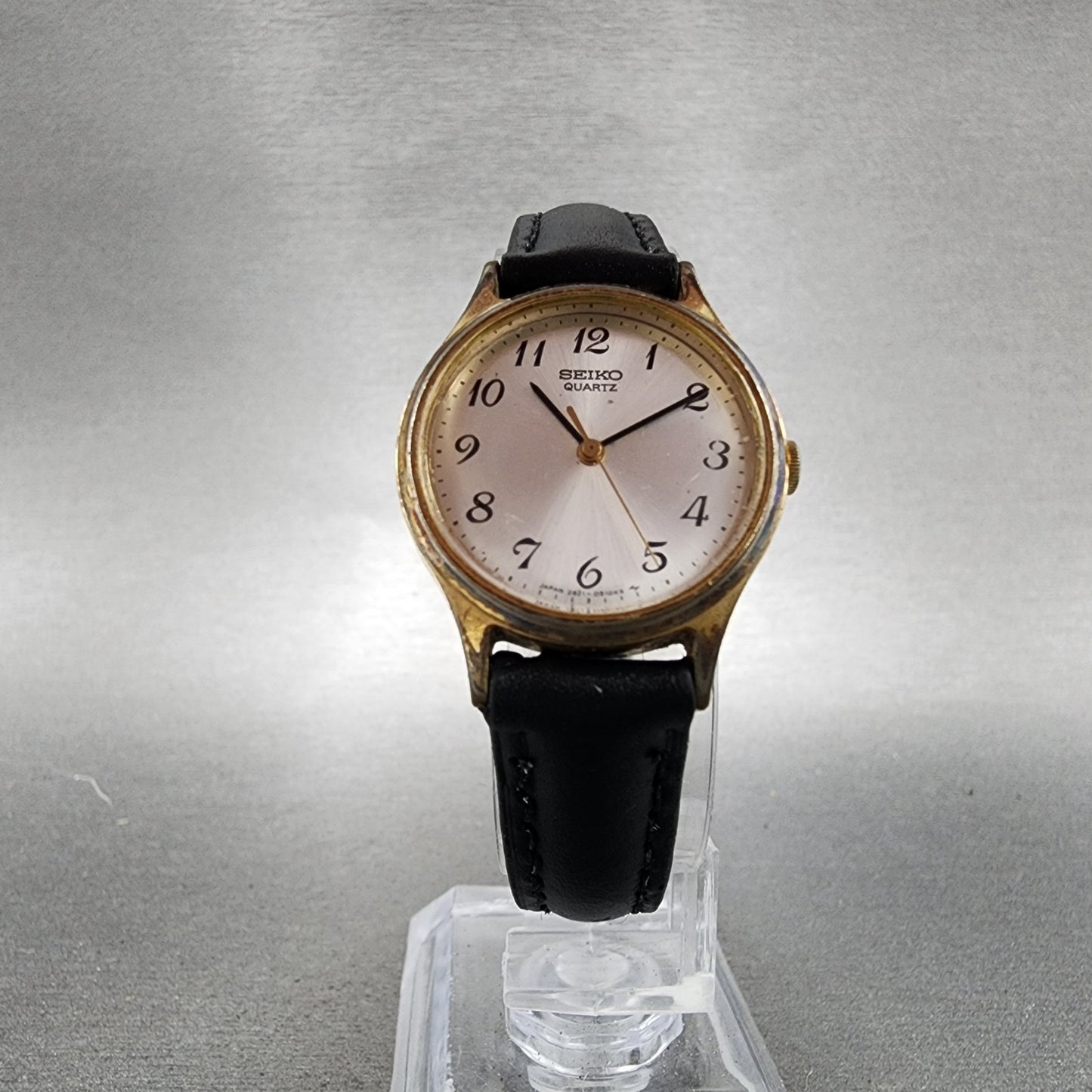 Seiko Watch Women 25mm Silver Dial Gold Tone Round 26210130 New Battery5