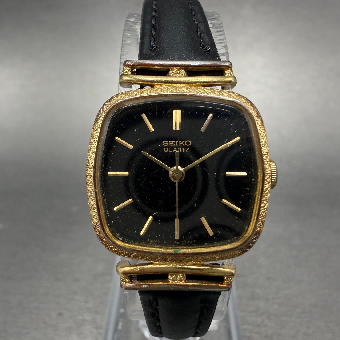 Seiko Watch Women 21mm Black Dial gold Tone Rectangle 1421-5110 New Battery0