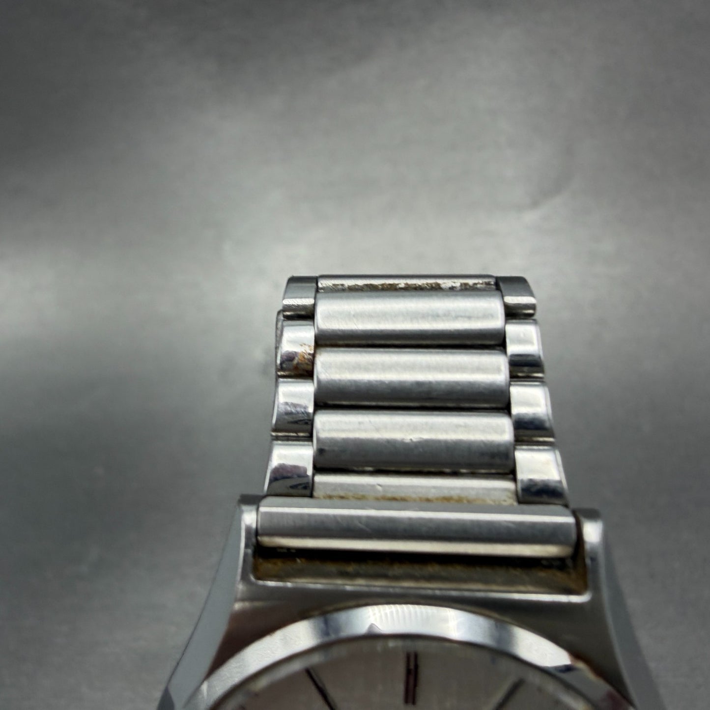 Citizen CQ Watch Men 34mm Silver Dial Silver Tone Daydate 4-211511 New Battery4