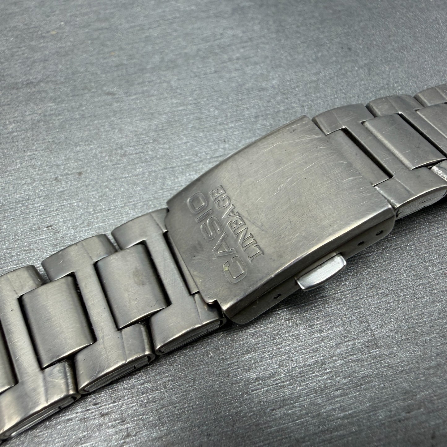 Casio Lineage Titanium Watch Men 38mm Silver Dial Daydate LIN-171J READ!! Newbat8