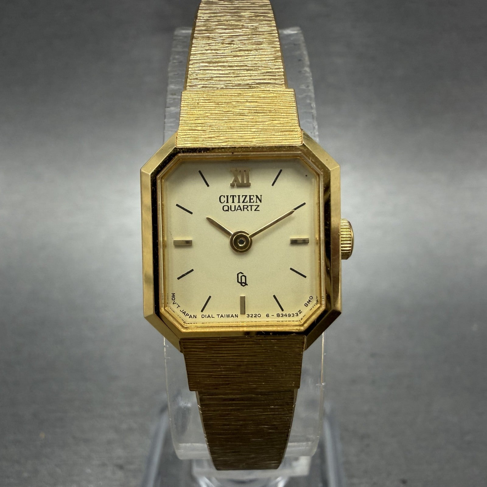 Citizen CQ Watch Women 16mm Cream Dial Gold Tone Octagon 3220-949871 New Batt0