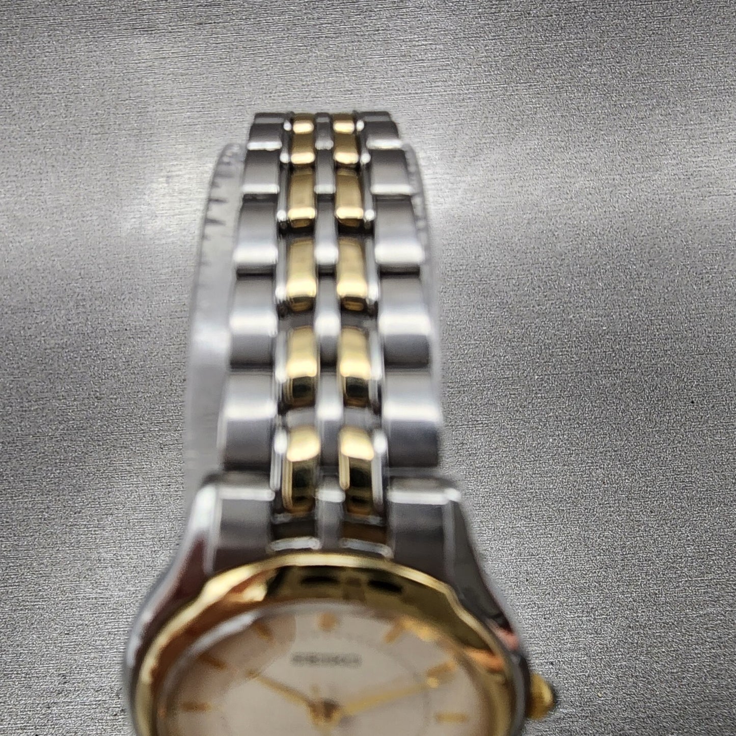 Seiko Exceline Watch Women 25mm Cream Dial Two Tone Round 4J41-0030 New Battery