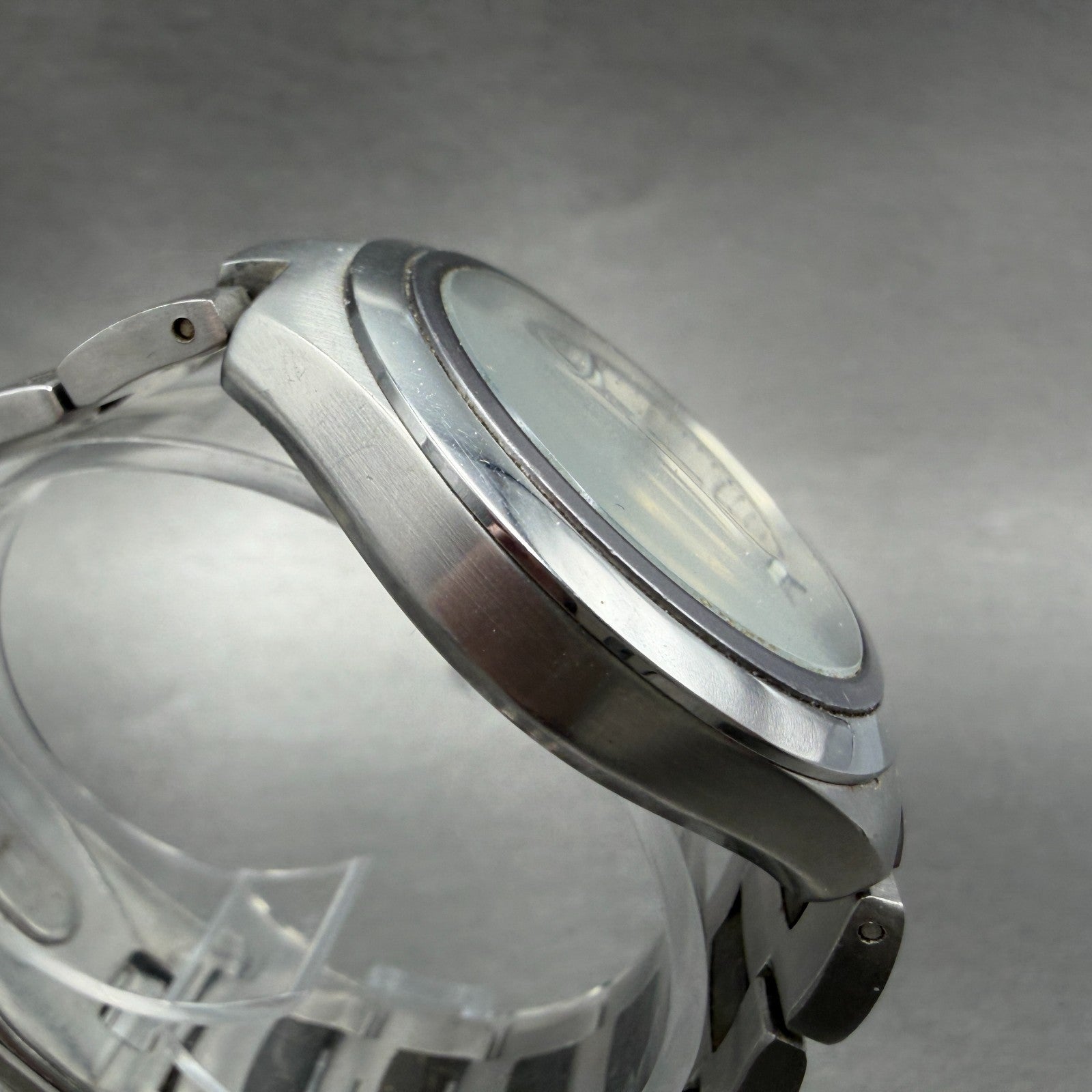 Guess Water Pro Watch Men 37mmm Silver Dial Silver Tone Round P177GL New Battery3