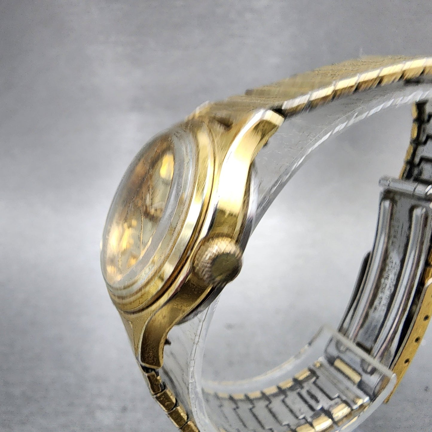 Seiko Watch Women 25mm Champagne Dial Gold Tone Manual Round 11040250 Runs2
