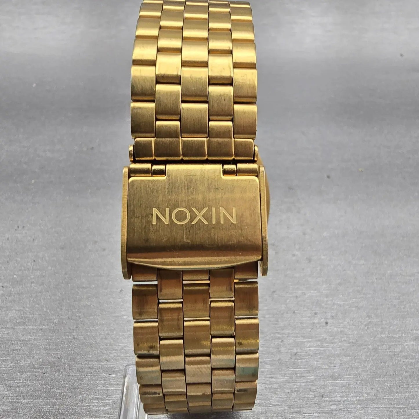 Nixon Time Teller Watch Men 37mm Black Dial Gold Tone Round New Battery7