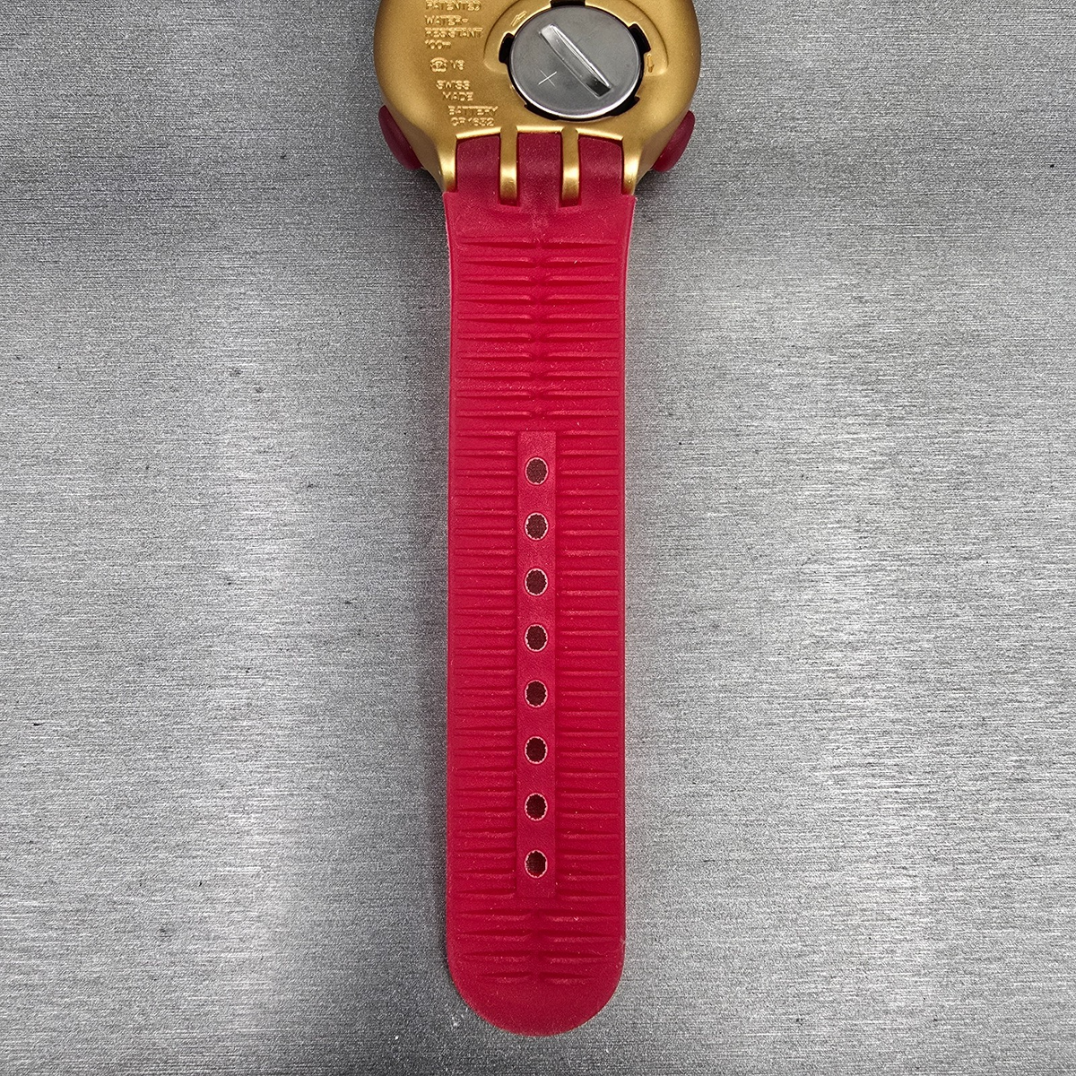 Swatch Beat Golden Virtual Wave Watch Men 47mm Gold Red YQG1000 New Battery NOS13