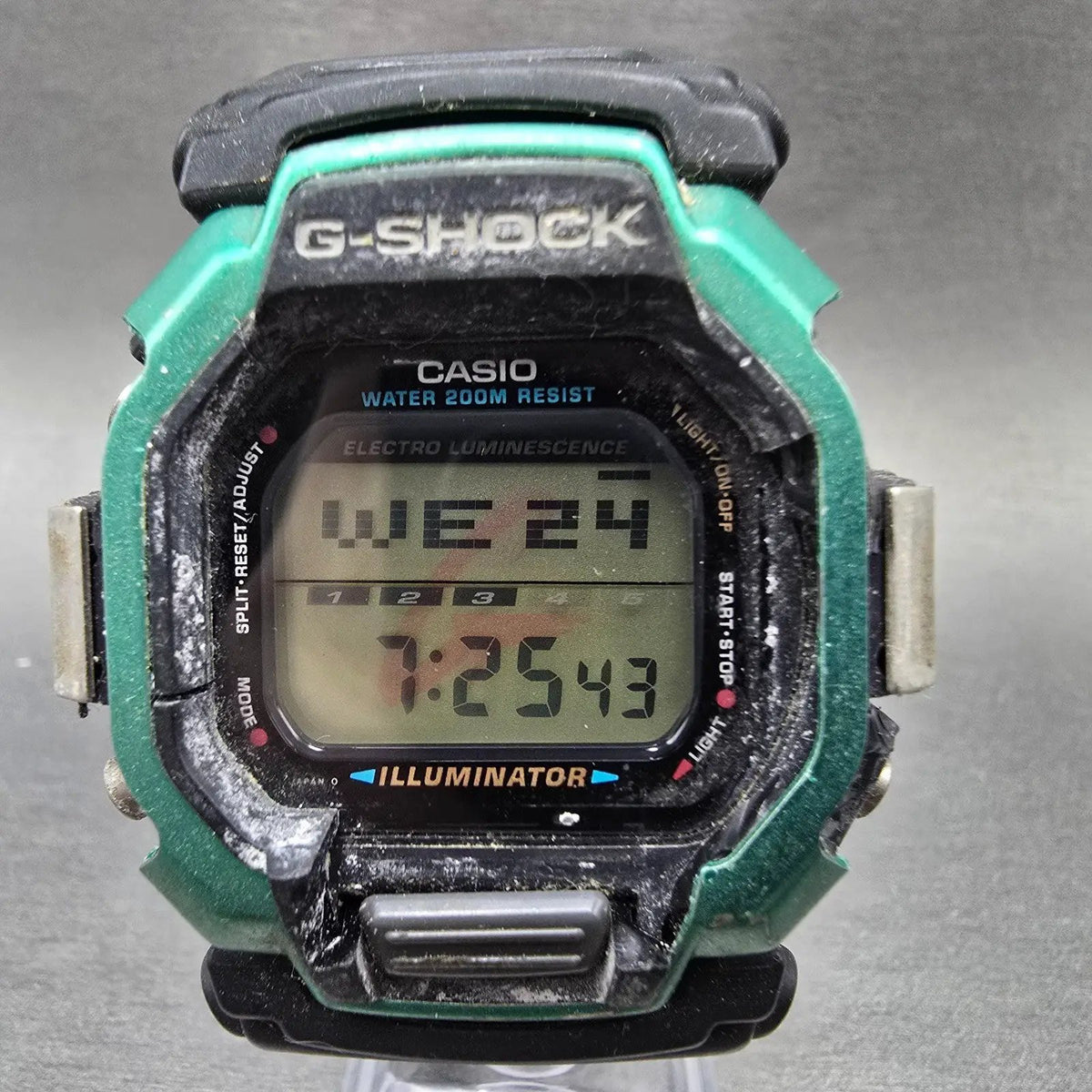 Casio G-Shock DW-8150 Watch Men 47mm Black Green Slot Machine Alarm New Battery0