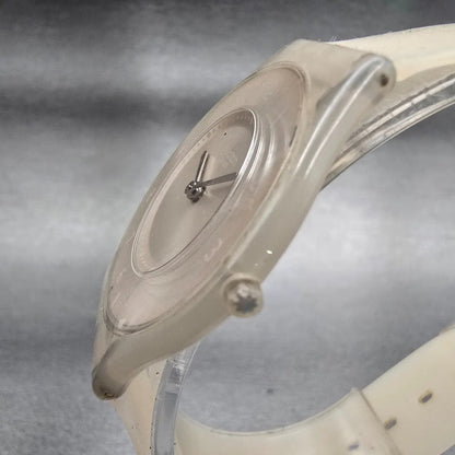Swatch Skin IVORY SOFTNESS Watch Women Ivory Dial Ivory Tone SFF119 New Battery2
