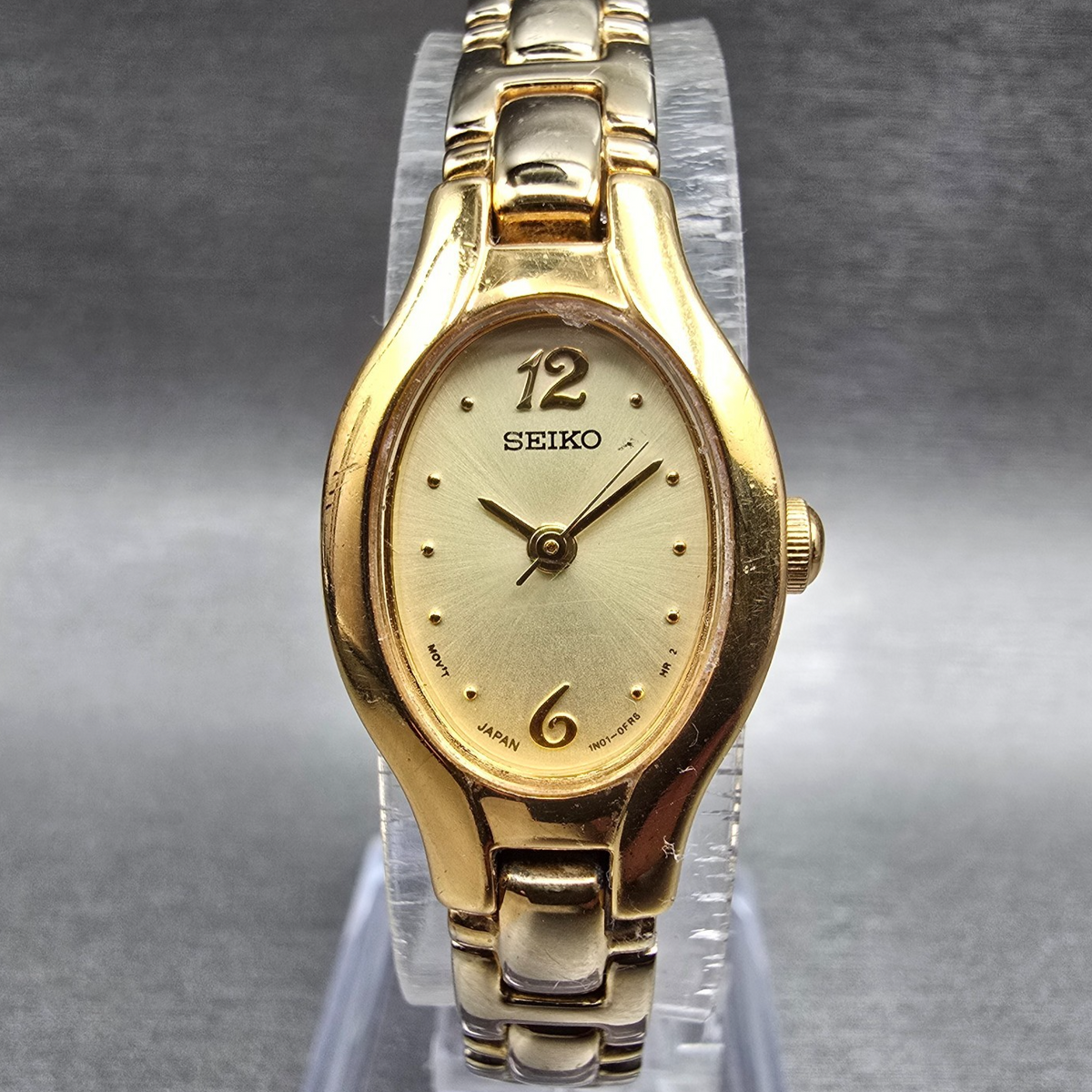Seiko Watch Women 17mm Gold Dial Gold Tone Oval 1N01-0CS0 New Battery Vintage0