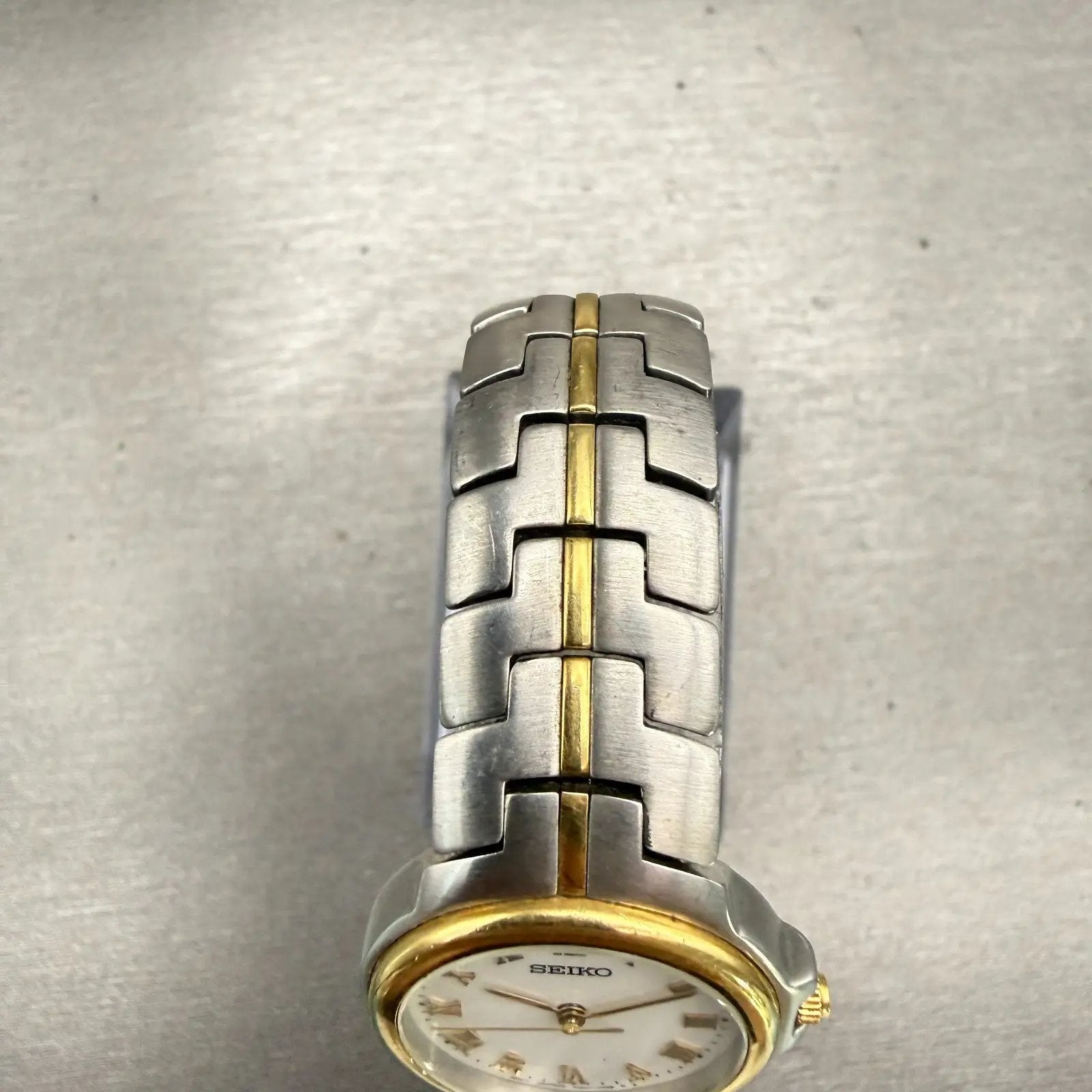 Seiko Watch Women 25mm White Dial Two Tone Round 1N01-H968 New Battery Vintage4