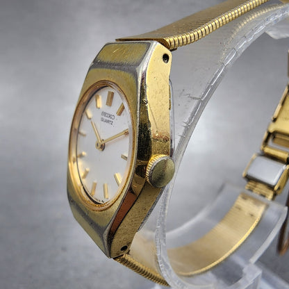 Seiko Watch Women 19mm White Dial Gold Tone 1400-0429 New Battery