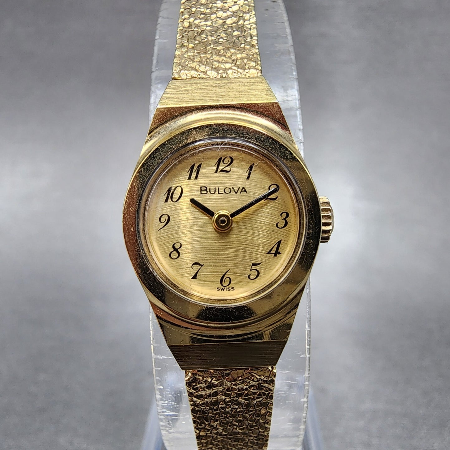 Bulova Watch Women 15mm Gold Dial Gold Tone Round Manual Wind Runs Vintage P00