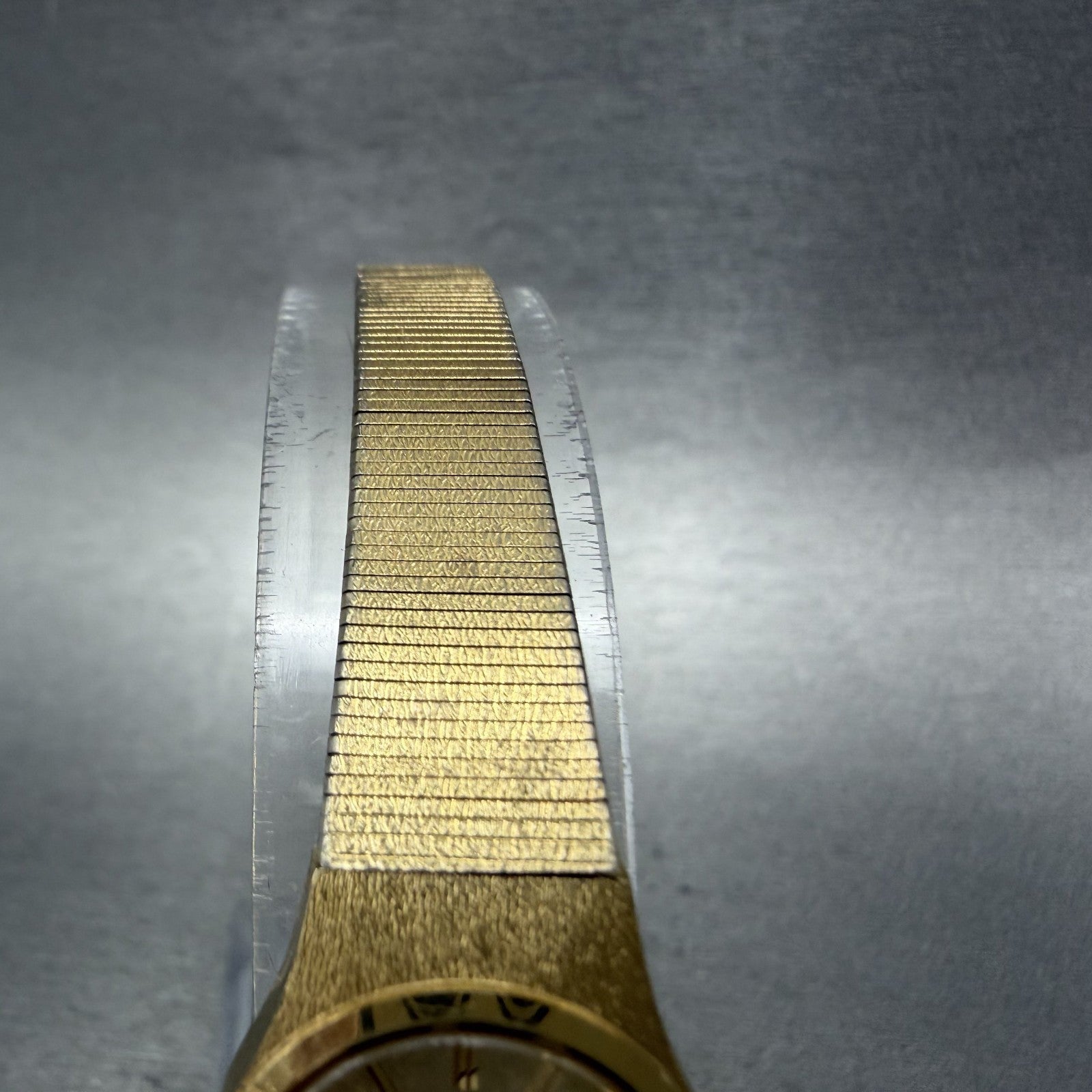 Seiko Watch Women 18mm Champagne Dial Gold Tone Round 4n00-0669 New Battery ABC4