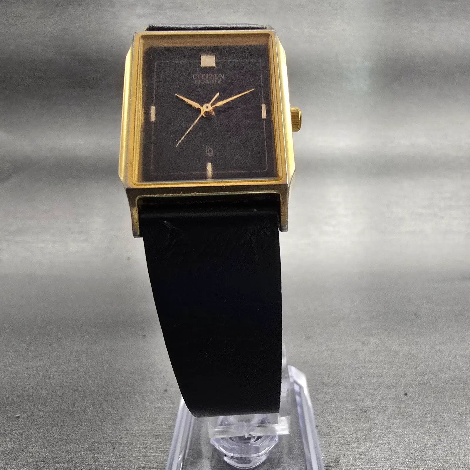 Citizen CQ Watch Men 24mm Black Dial Gold Tone Rectangle 4031-915267 New Battery5