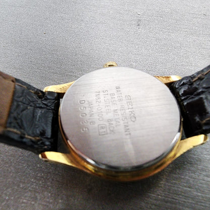 Seiko Watch Women 25mm Black Dial Gold Tone Date Round 7n820100 New Battery9