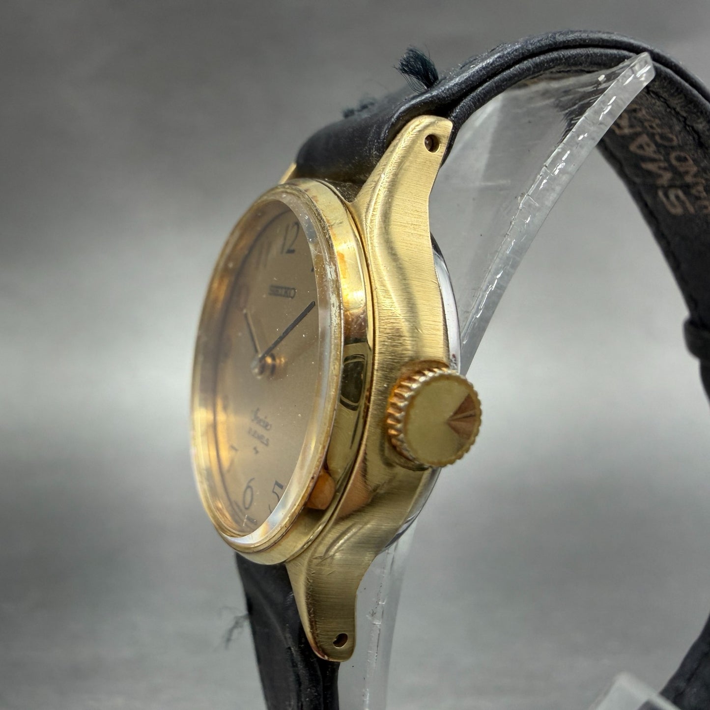Seiko Socie Watch Women 26mm Champagne Dial Gold Tone Manual Round 11-8220 Runs2