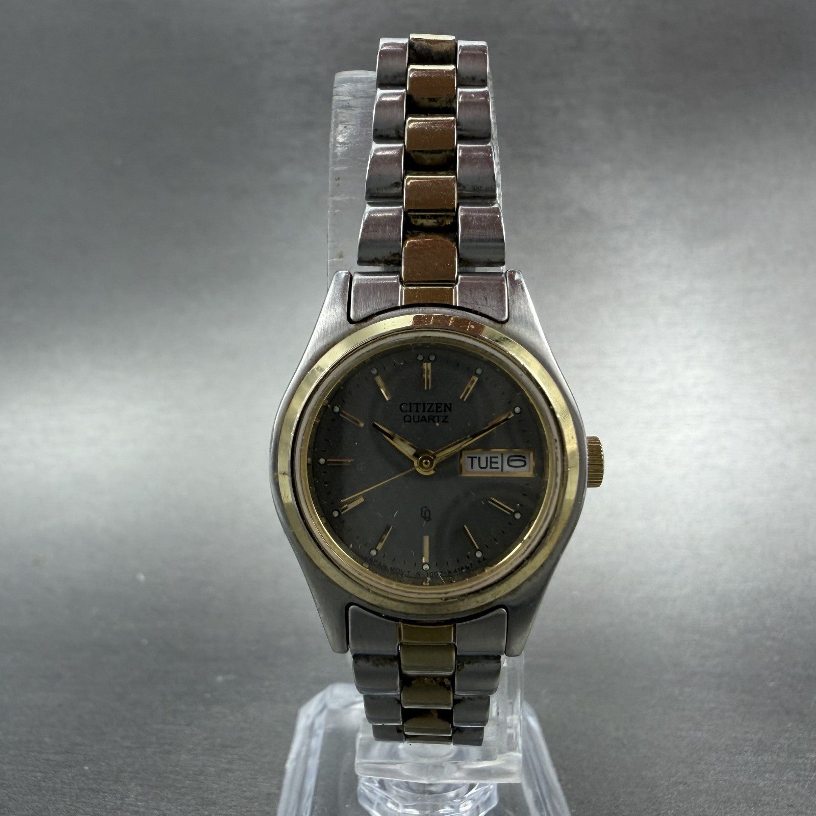 Citizen CQ Watch Women 24mm Gray Dial Two Tone Daydate 6000-K04069 New BatteryAB5