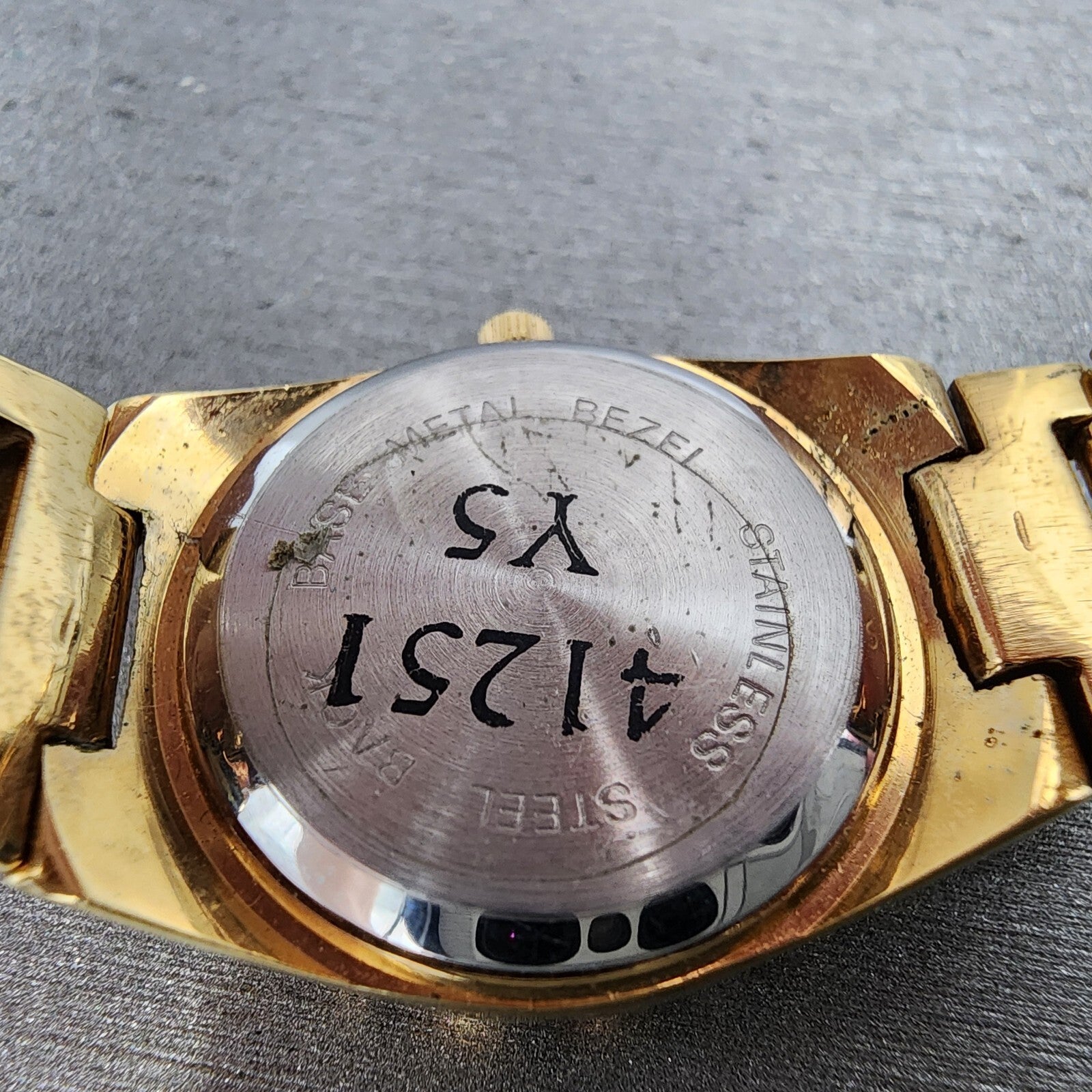 Benrus Gold Nugget Watch Women 23mm Black Dial Gold Tone Round New Battery9