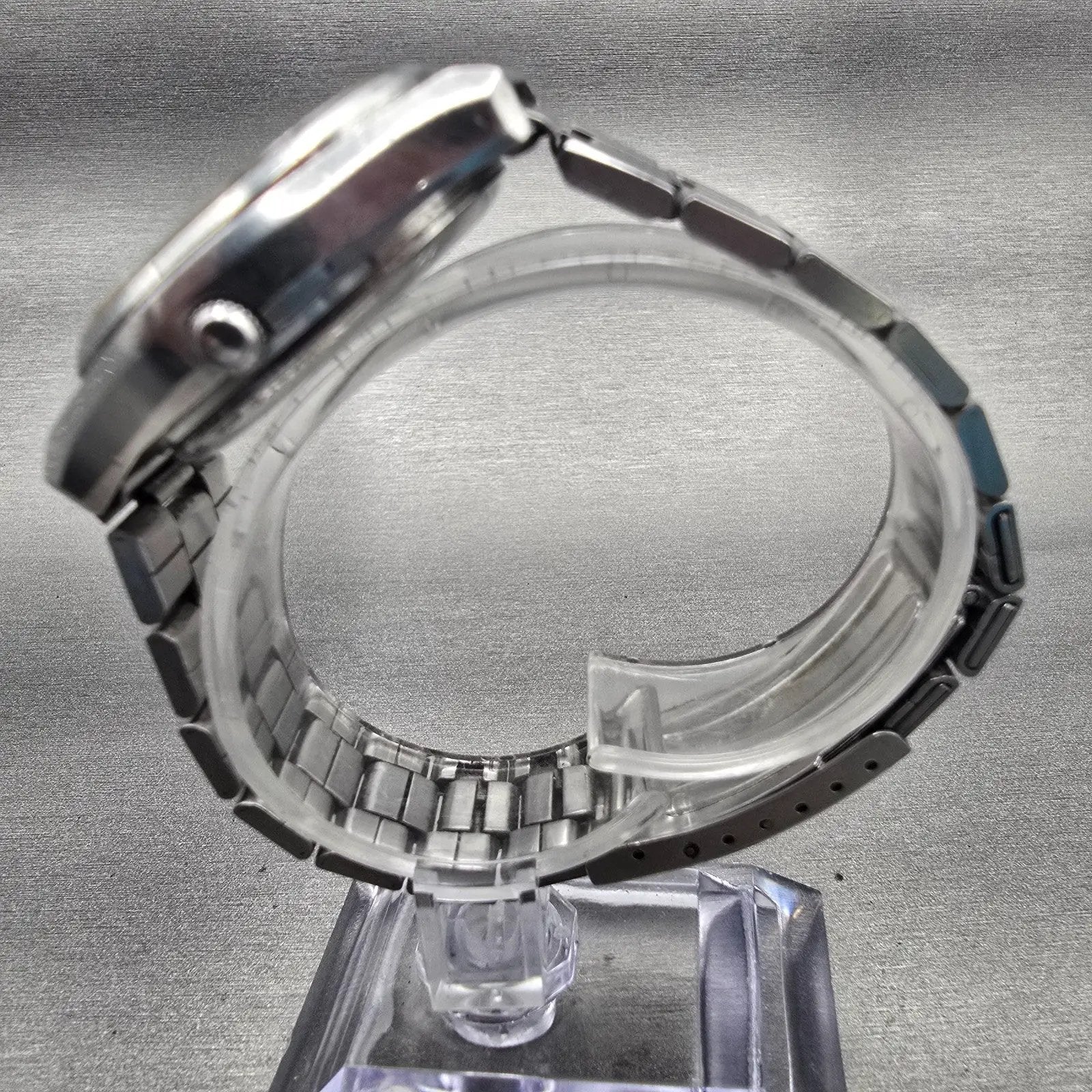 Seiko QT Watch Men 36mm Silver Dial Silver Tone Daydate Round 0823-8000 New Batt6
