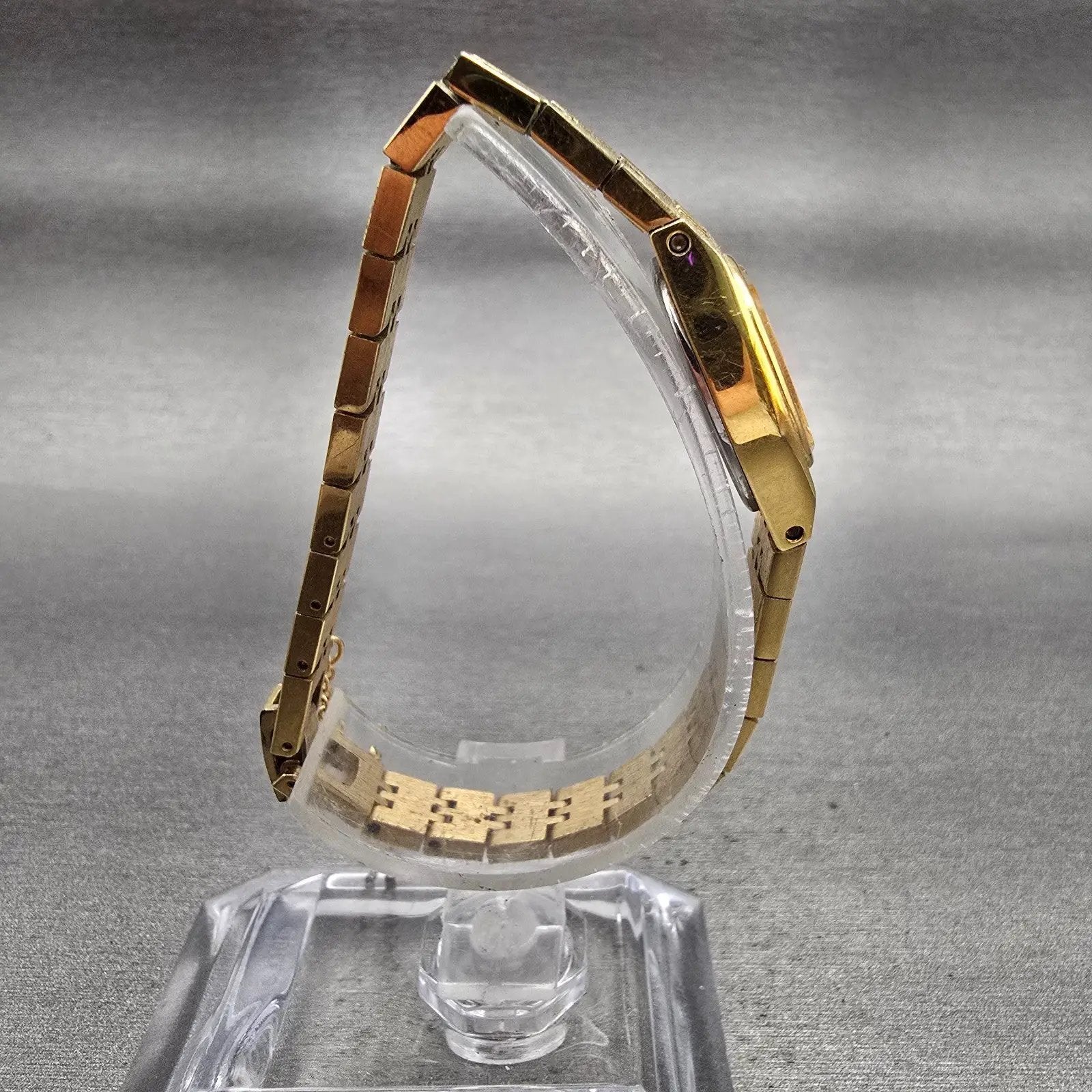 Seiko Watch Women 16mm Gold Dial Gold Tone Oval 7321-5399 New Battery Vintage8