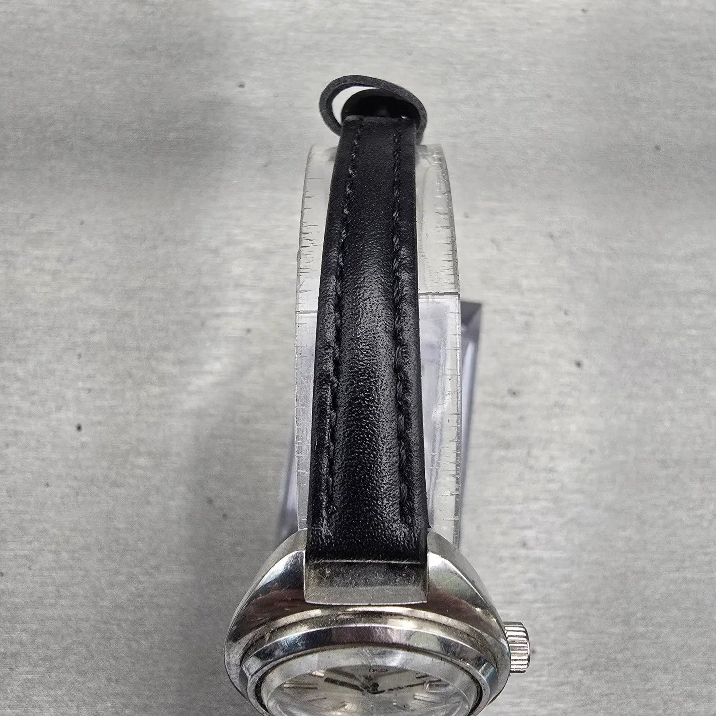 Seiko Watch Women 21mm Silver Dial Silver Tone Date Oval 2202-0050 Vintage Works4