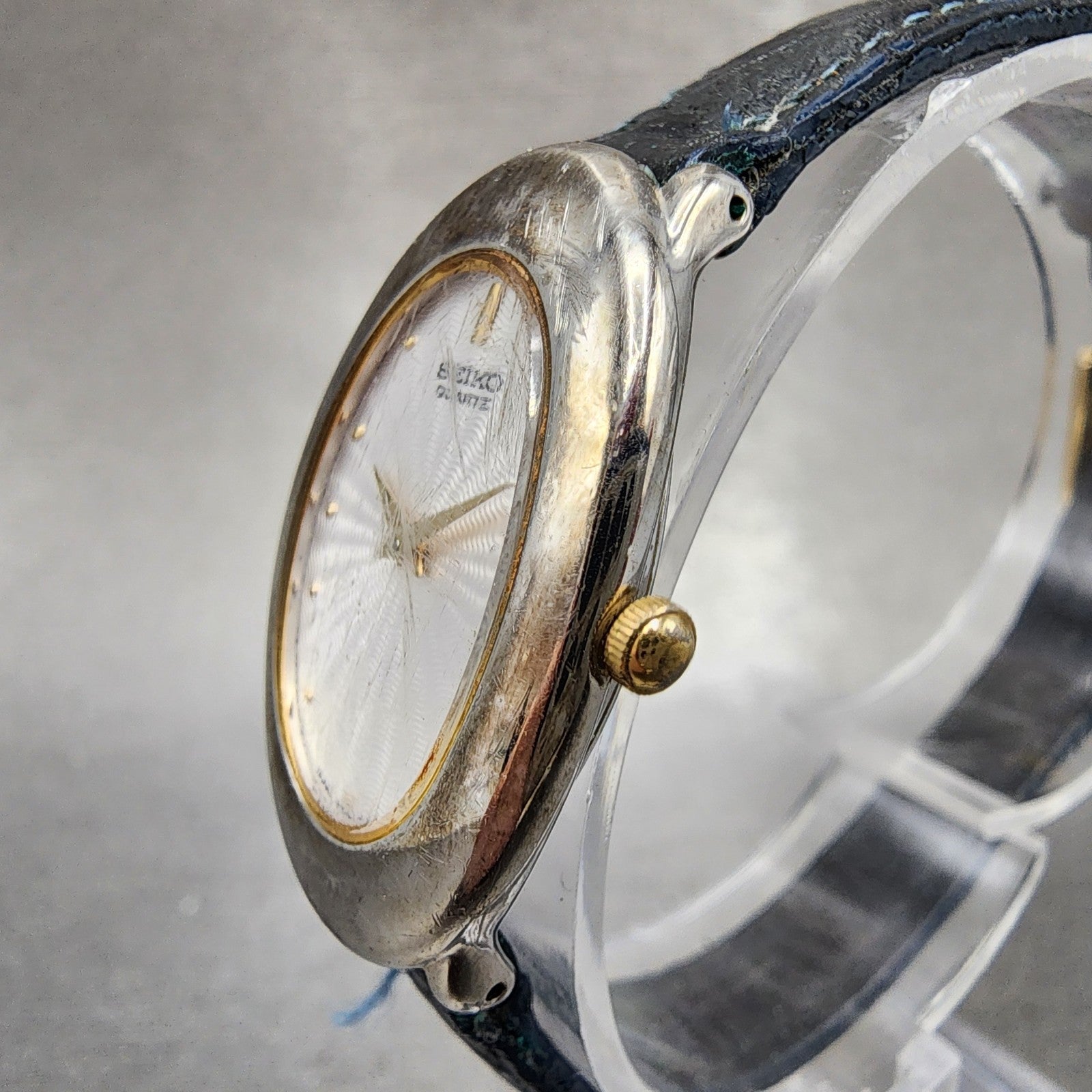 Seiko Watch Women 20mm Silver Dial Silver Tone Oval 4n005699 New Battery2