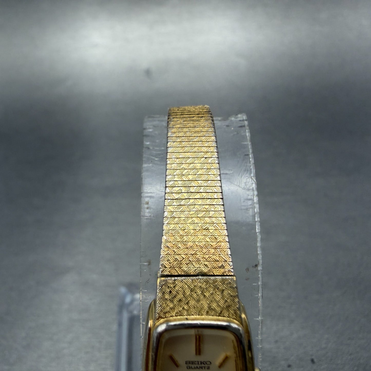 Seiko Tank Watch Women 13mm Champagne Dial Gold Tone 1320-5549 New Battery 76D4