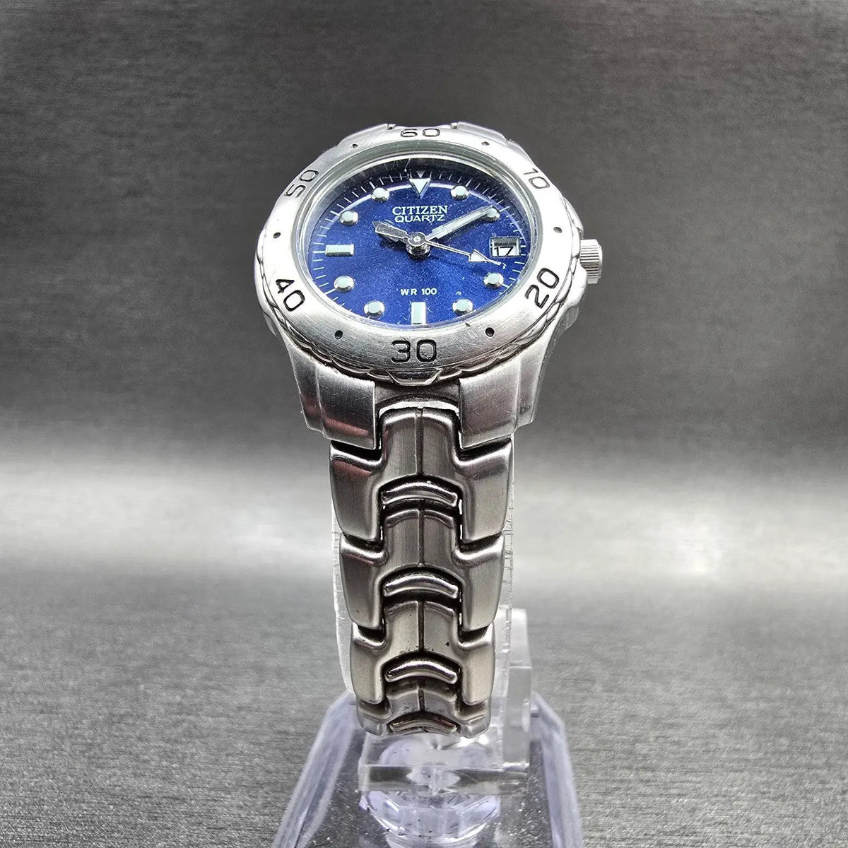 Citizen Watch Women 26mm Blue Dial Silver Date Round 1012-S92316 New Battery JP5