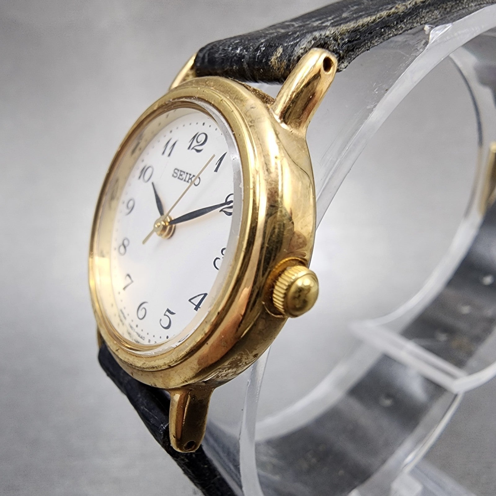 Seiko Watch Women 23mm White Dial Gold Tone Round 1N010DS0 New battery VTG2