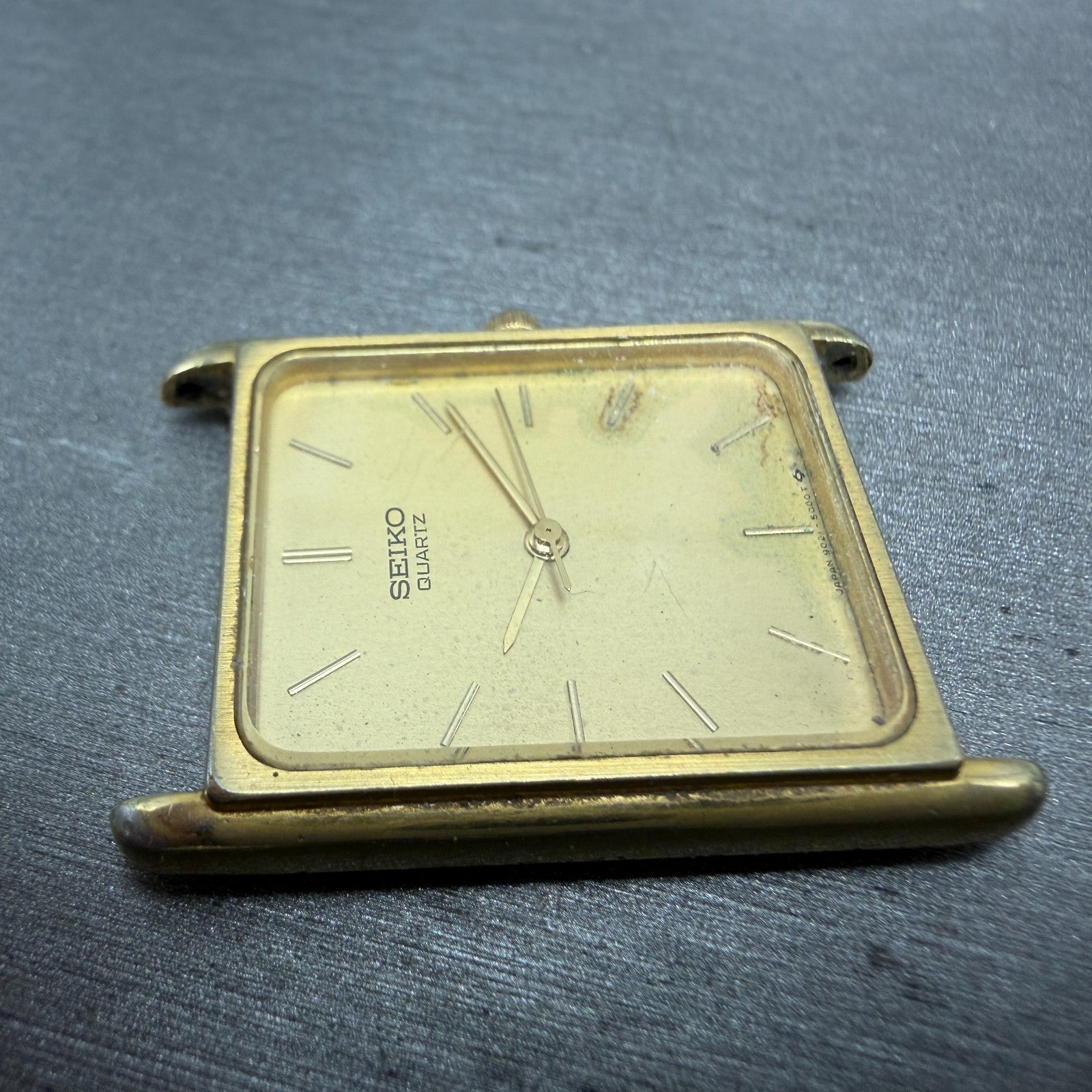 Seiko Tank Watch Men 25mm Champagne Dial Gold Tone Rectangle 9021-5009 PARTS4