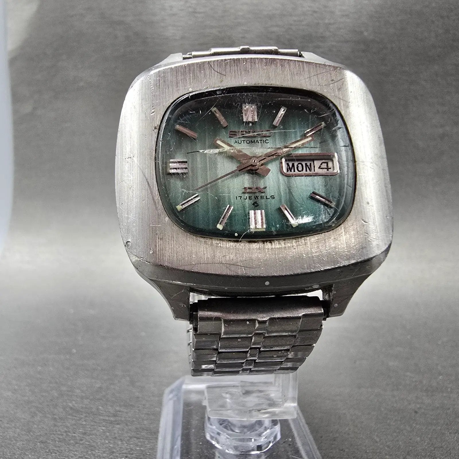 Seiko DX Automatic Watch Men 39mm Blue Dial Silver Tone Daydate 6105-5559 Runs5