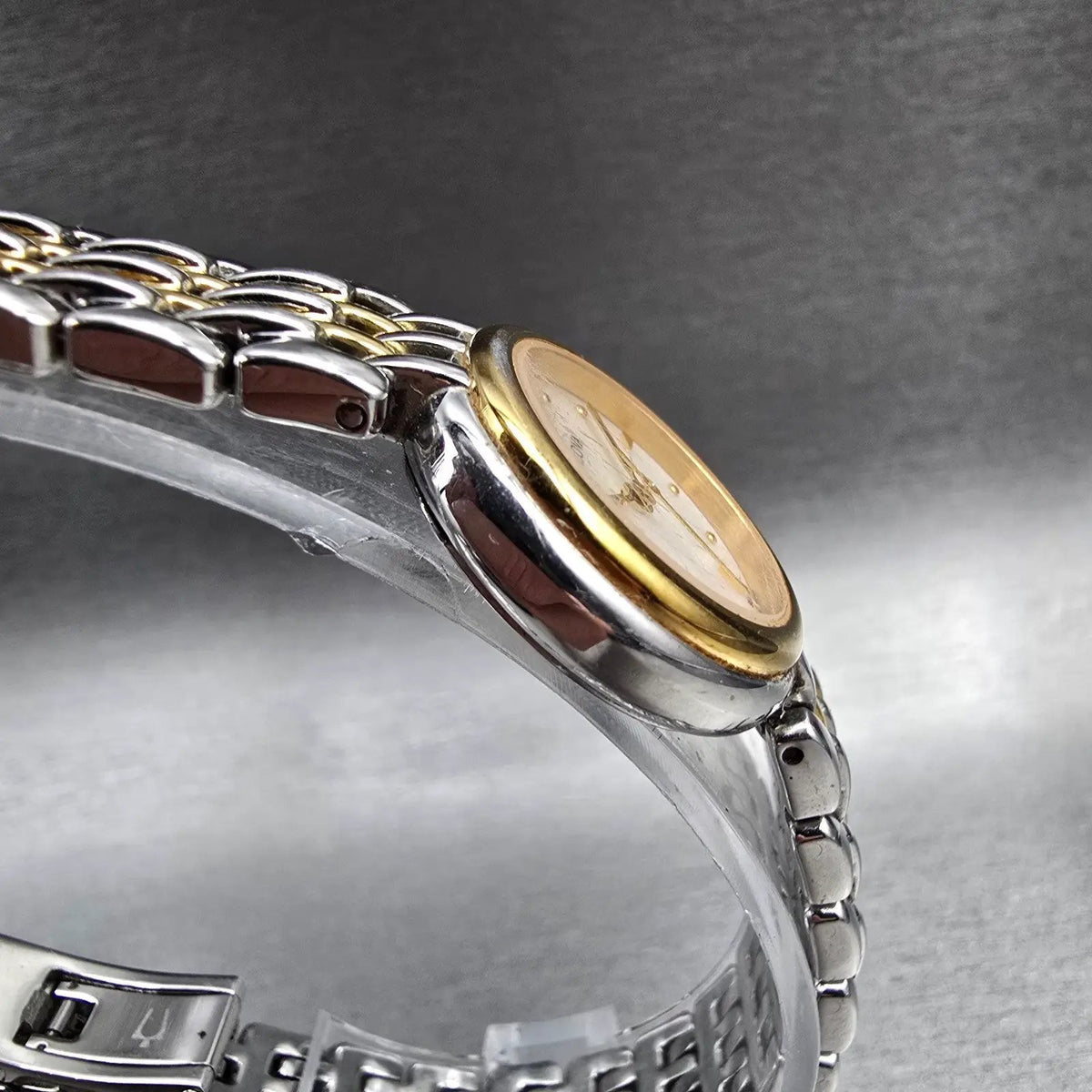 Bulova Watch Women 23mm MOP Dial Two Tone Round 98L150 New Battery3