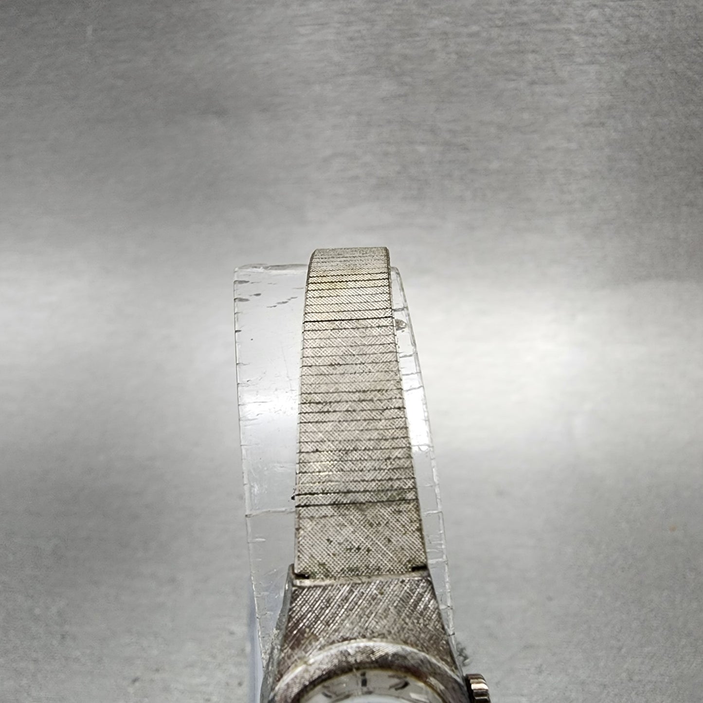 Seiko Watch Women 15mm Silver Dial Silver Tone Manual Oval 11207000 Runs4