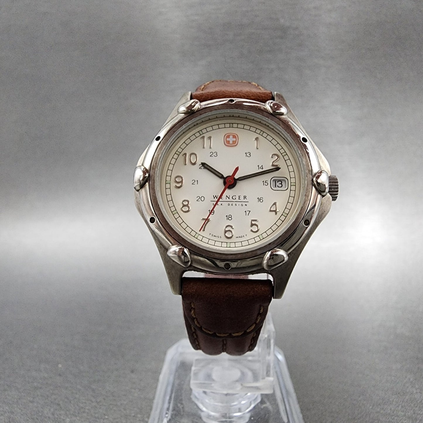 Wenger SAK Design Watch Women 29mm White Dial Silver Tone Date Round New Battery