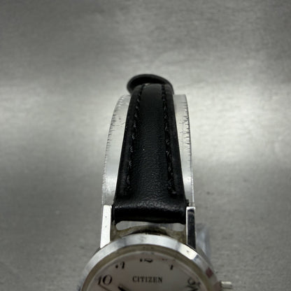 Citizen Watch Women 20mm Silver Dial Silver Tone Round Manual Wind Runs VTG4