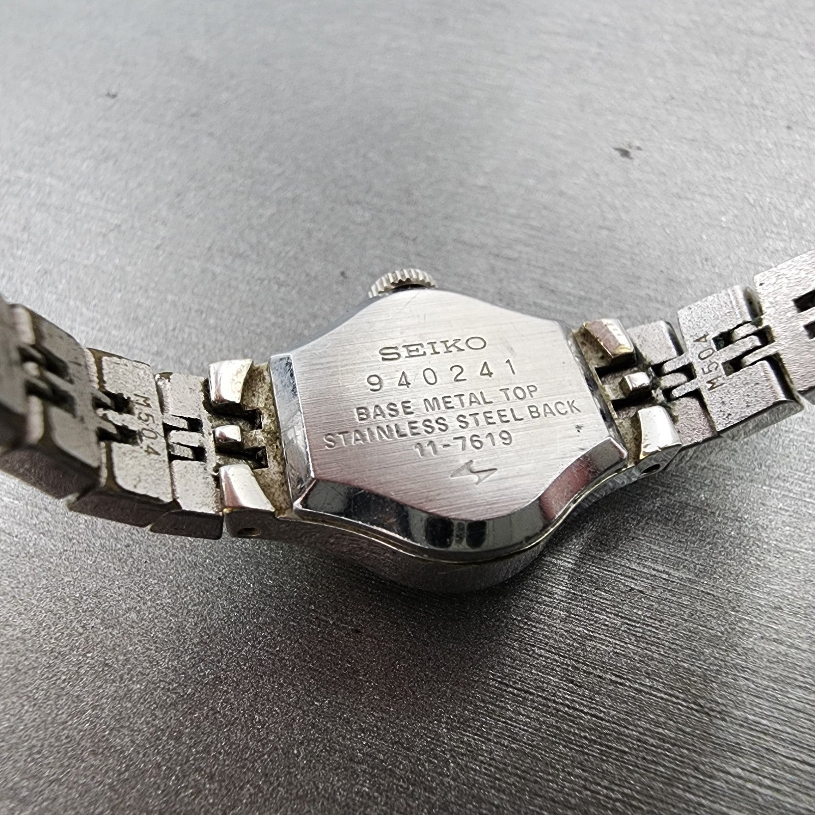 Seiko Watch Women 17mm Silver Dial Silver Tone Manual Round 117619 Runs VTG AB19