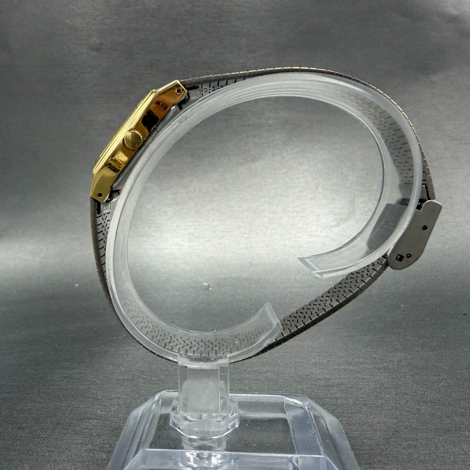 Seiko Watch Women 19mm Champagne Dial Gold Tone Rectangle 8y21-5000 New Battery76