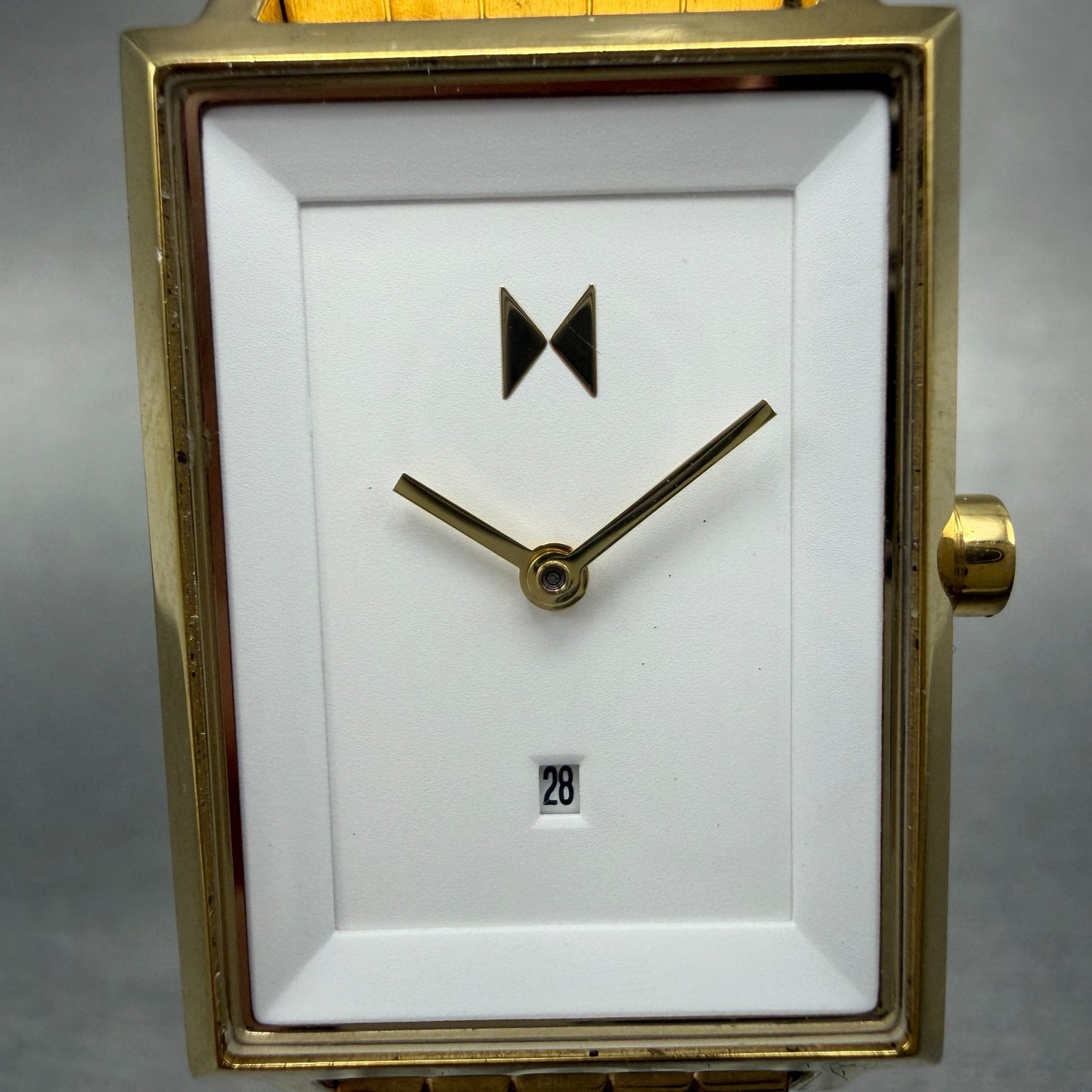 MVMT Signature Square 24mm White Dial Gold Tone Date Rectangle New battery1