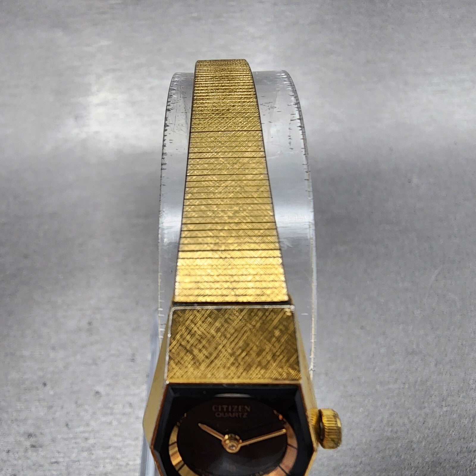 Citizen CQ Watch Women 17mm Black Dial Gold Tone Hexagon 3220322231 New Batt4