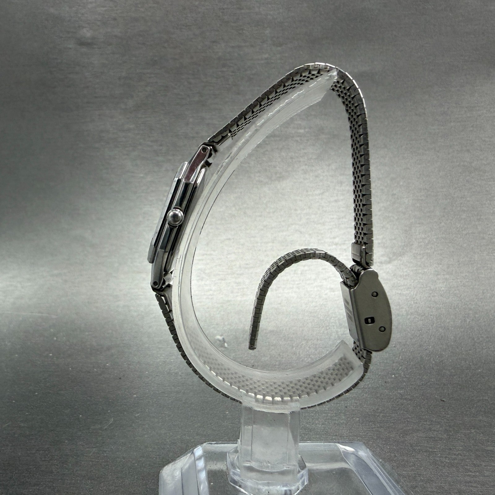 Seiko Watch Women 20mm Silver Dial Silver Tone Octagon 7321-626A new Battery6