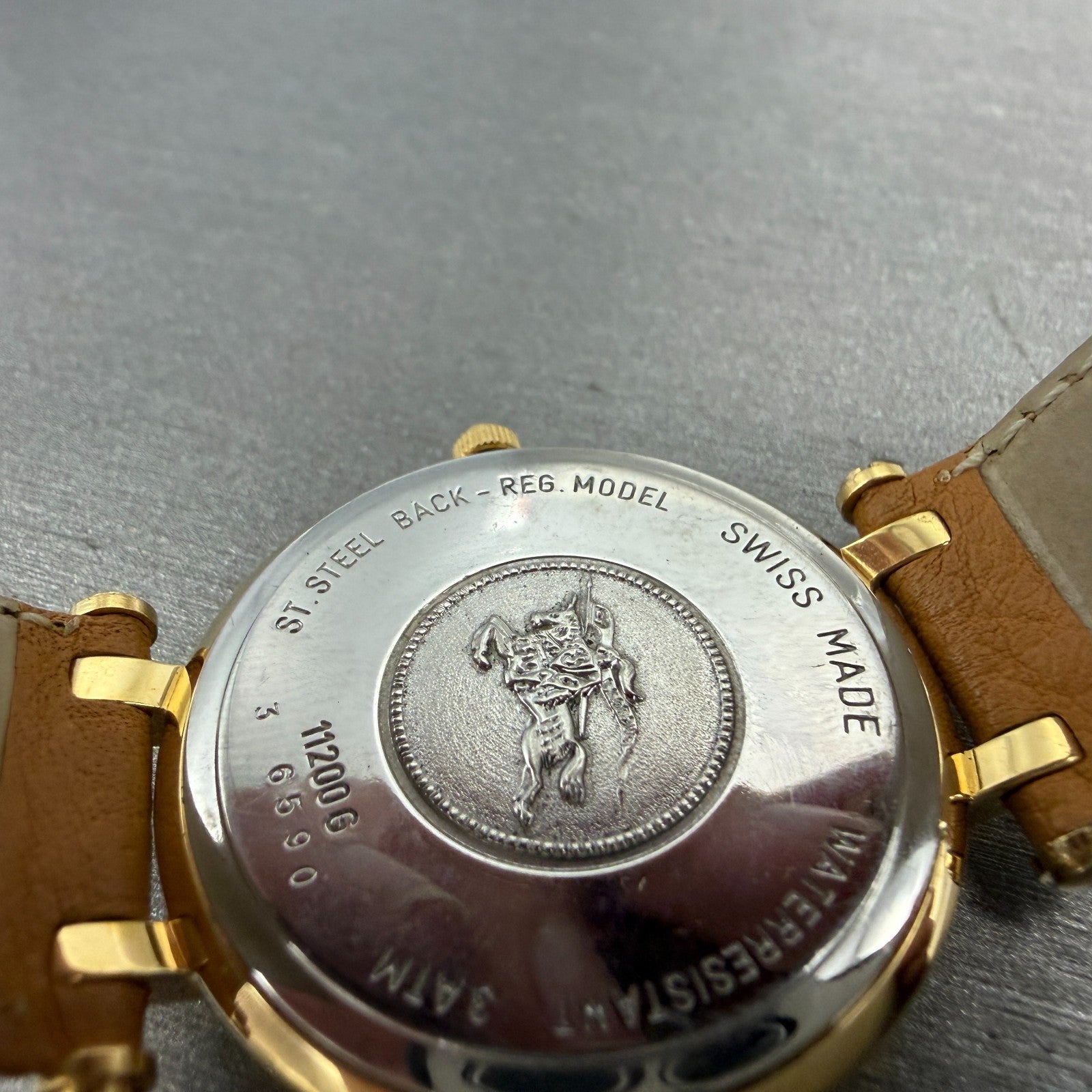 Burberry Watch Men 32mm White Dial Gold Tone Round 11200G New Battery9